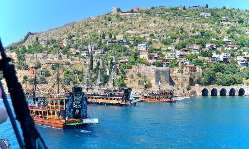 CRUISING THE LYCIAN SHORE